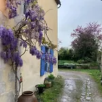 Casa Bella Nocleg ze śniadaniem Charroux-dʼAllier