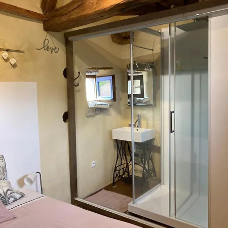 Casa Bella Bed & Breakfast 3*